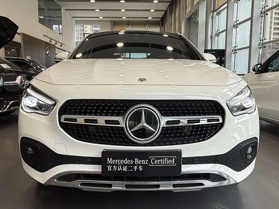 Mercedes Benz GLA