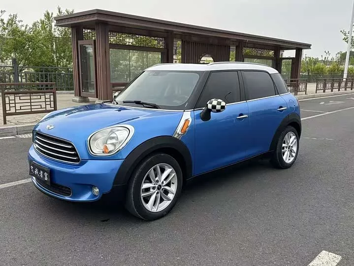 MINI COUNTRYMAN