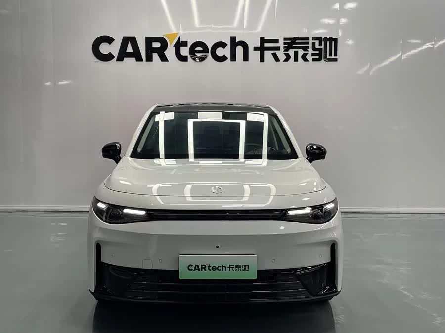 Leapmotor C10