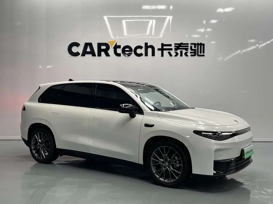 Leapmotor C10
