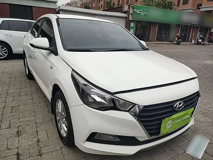 Hyundai Accept