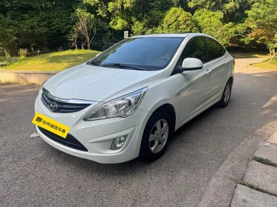 Hyundai Rena