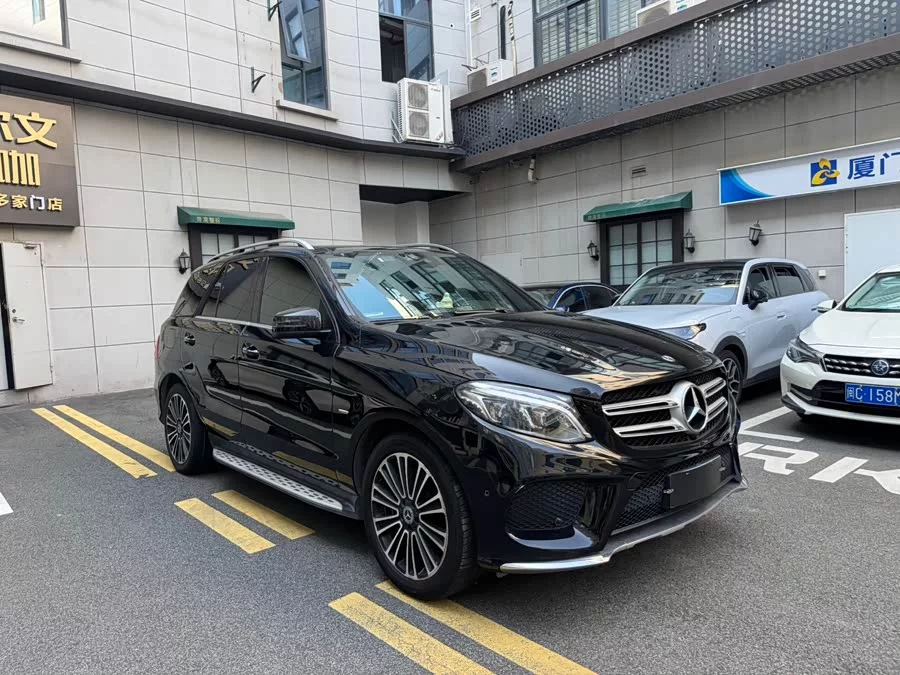 Mercedes Benz GLE (Imported)