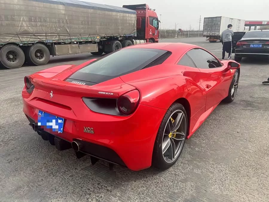 Ferrari 488