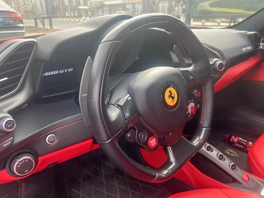 Ferrari 488