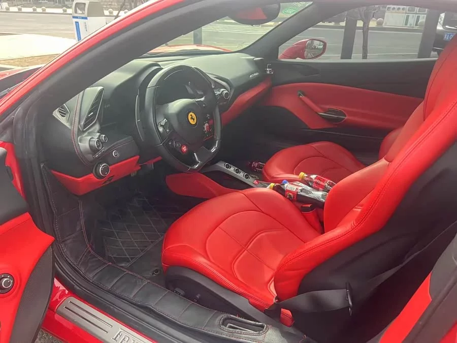 Ferrari 488