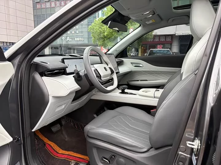 Changan UNI-Z PHEV