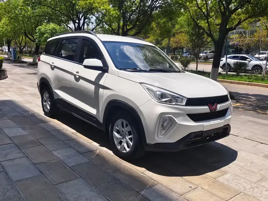 Wuling Hongguang S3