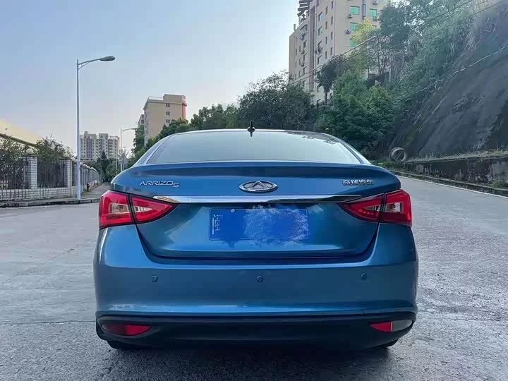 Chery Arrizo 5