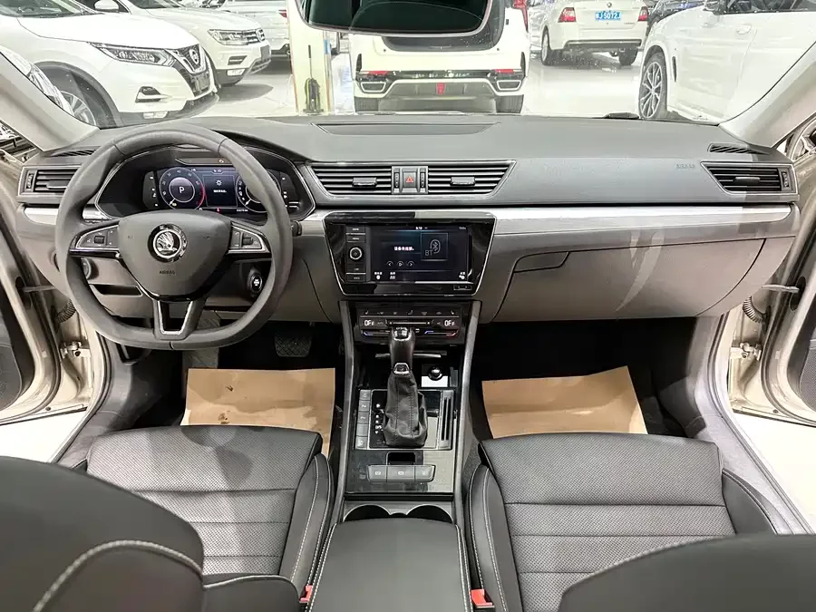 Skoda SuperB