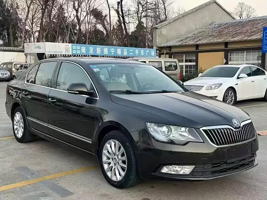 Skoda SuperB