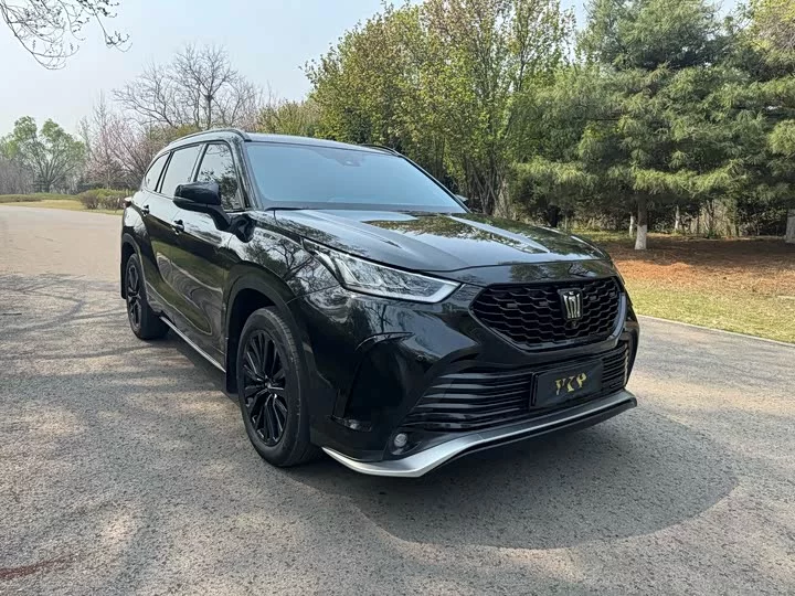 Toyota Crown Kluger