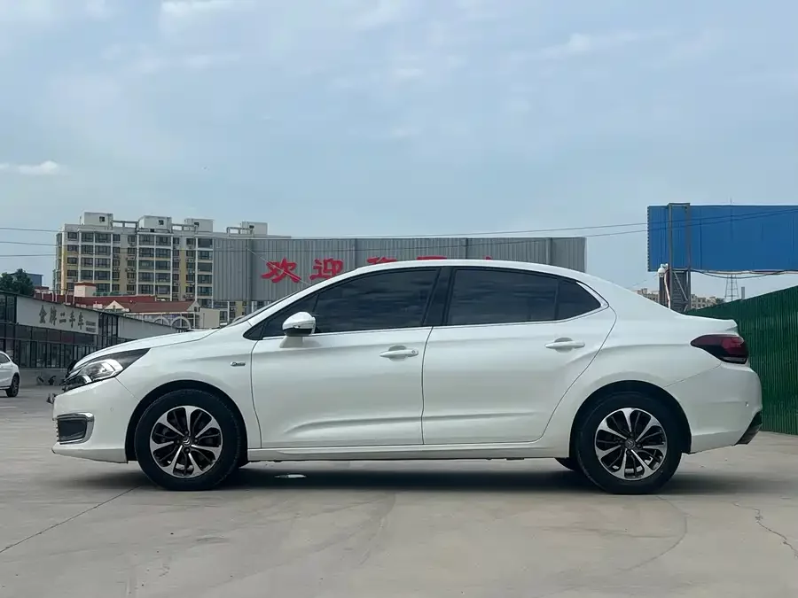 Citroën C4L