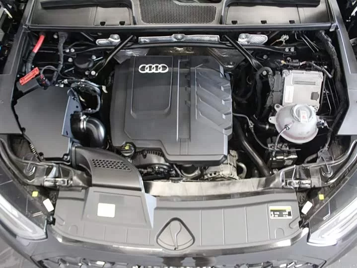 Audi Q5L Sportback