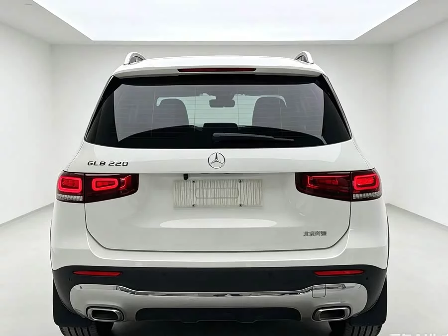 Mercedes Benz GLB