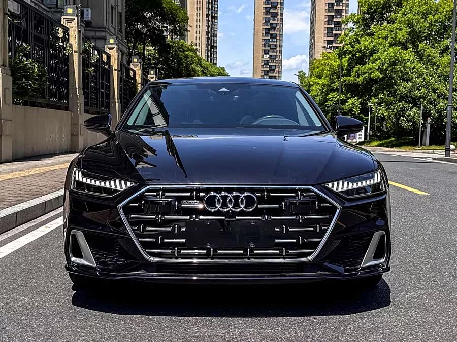 Audi A7L