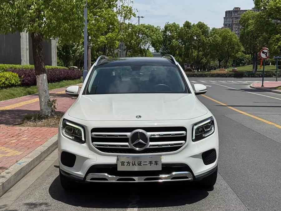 Mercedes Benz GLB