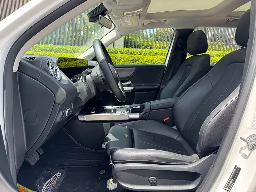 Mercedes Benz GLB
