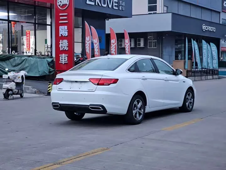 Geely Emgrand GL