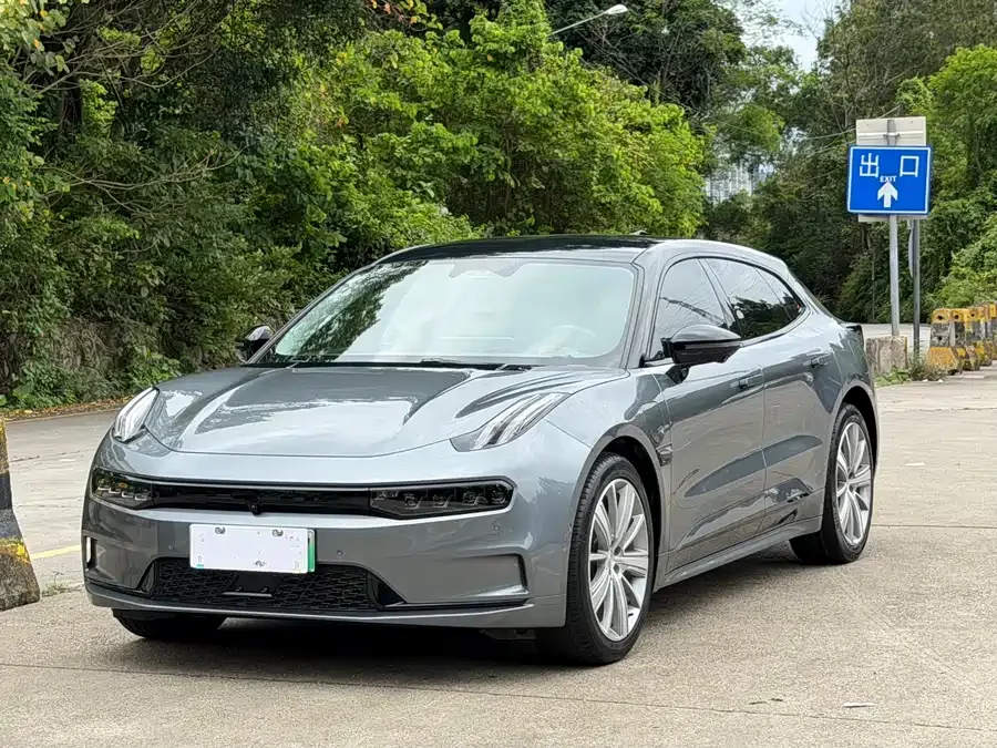 Zeekr 001