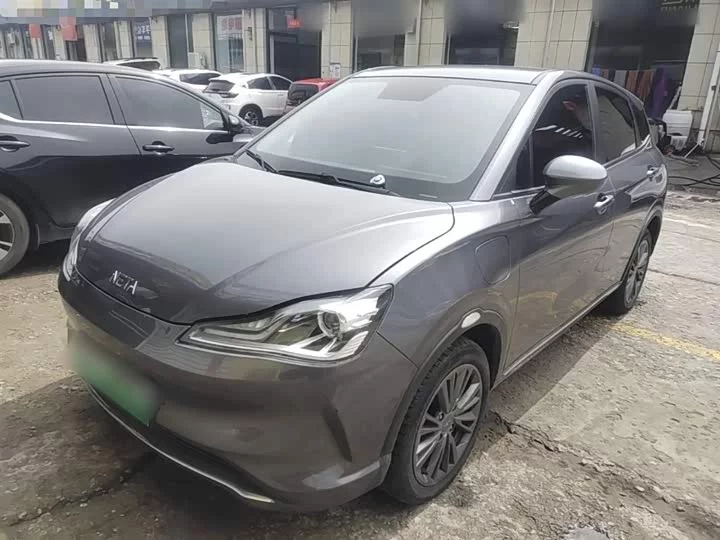 NETA Nezha V