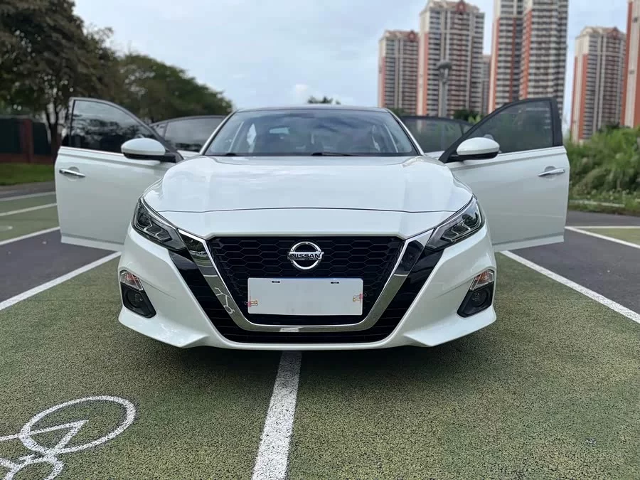 Nissan Teana