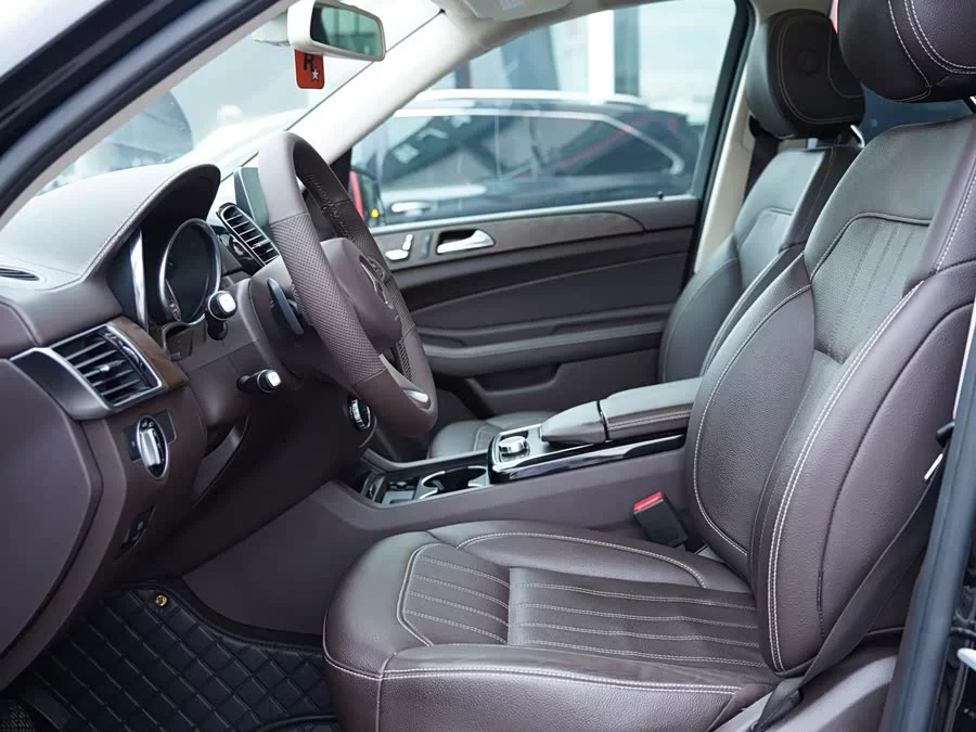 Mercedes Benz GLE (Imported)