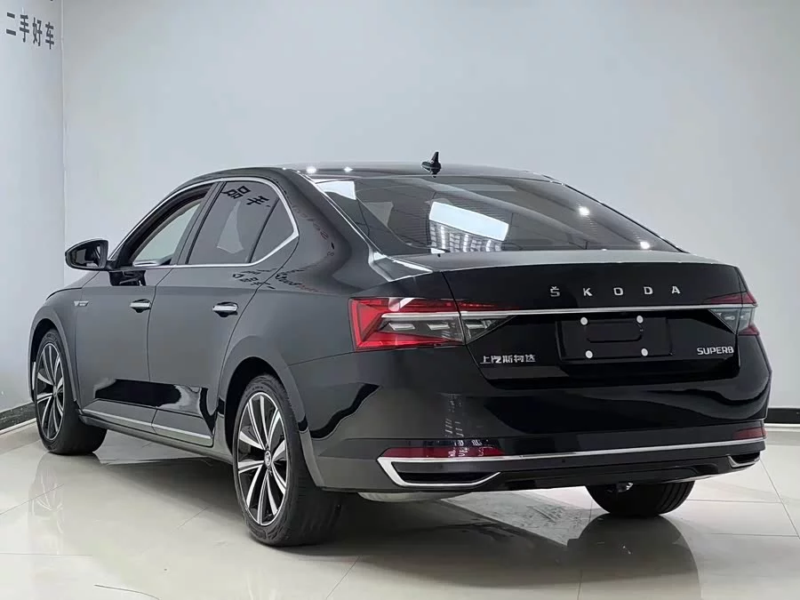 Skoda SuperB