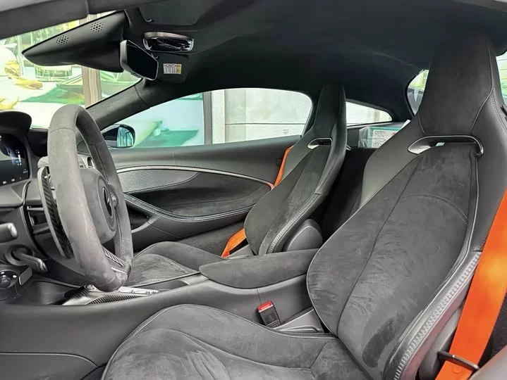 McLaren Artura