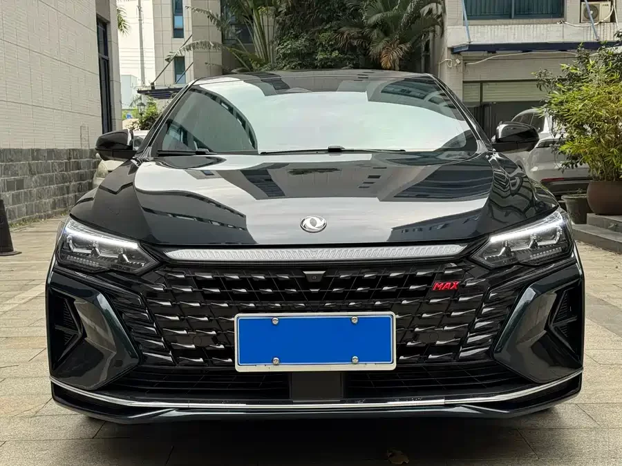 Dongfeng Yixuan MAX