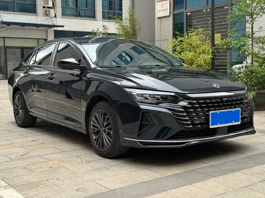 Dongfeng Yixuan MAX