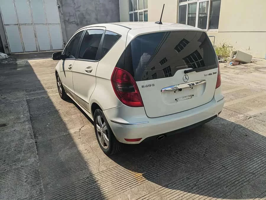Mercedes-Benz Grade A