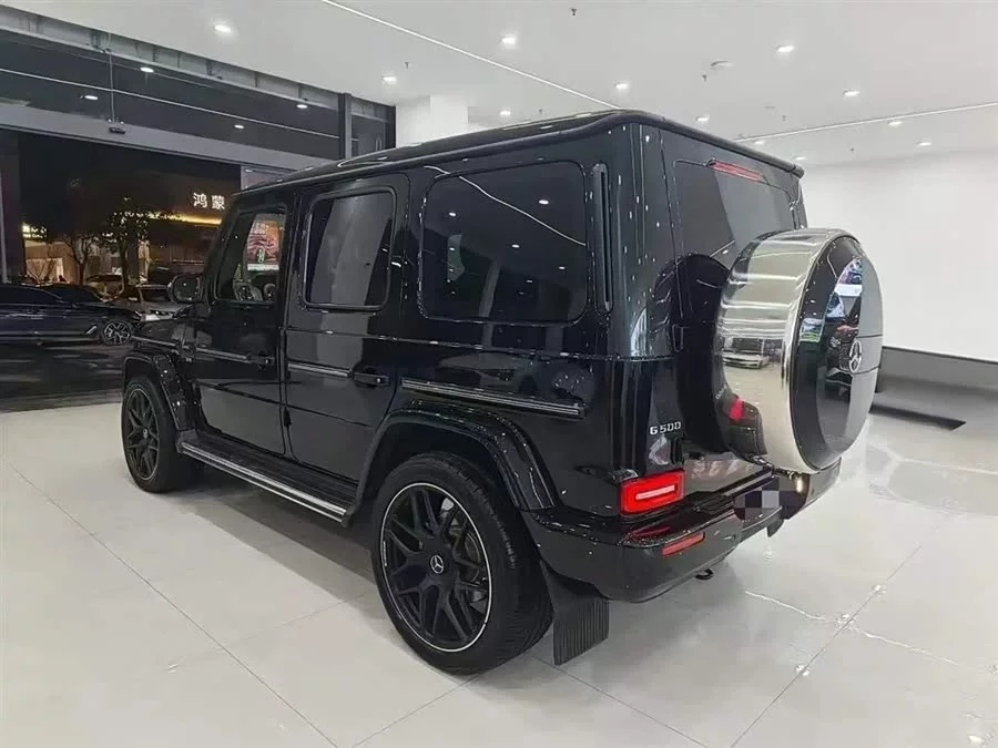 Mercedes Benz G-rated