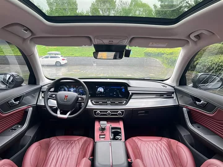 Hongqi HS5