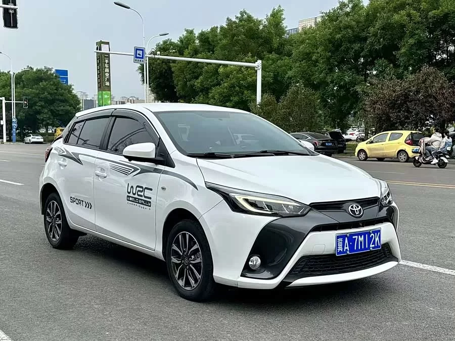 Toyota YARiS L