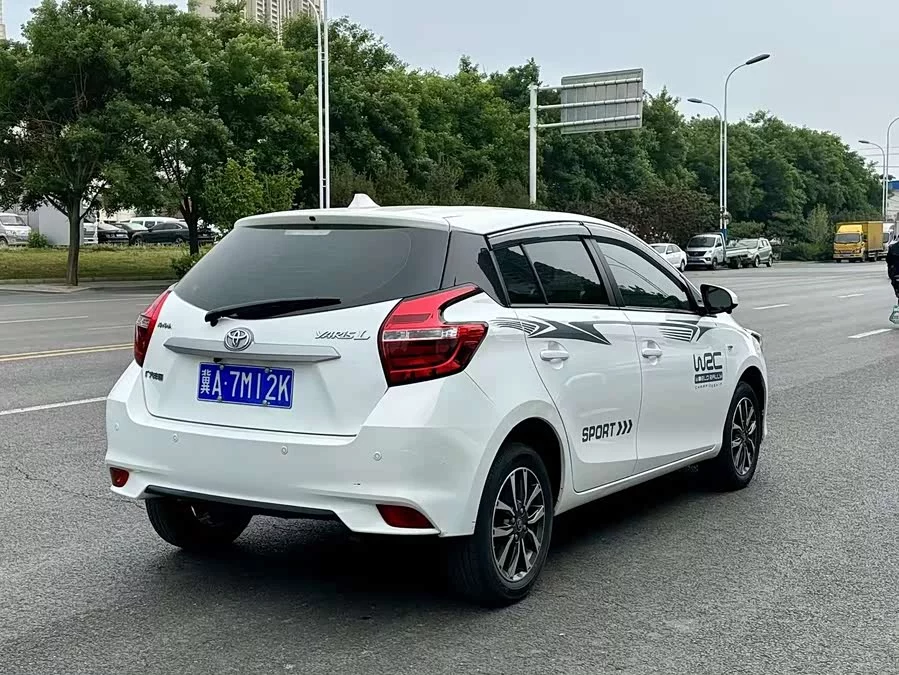 Toyota YARiS L