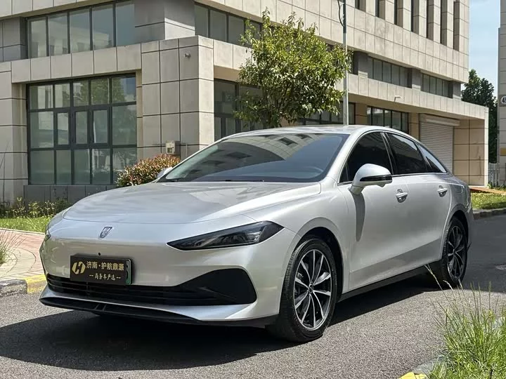 Roewe D7