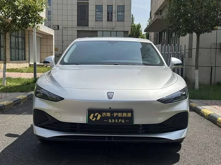 Roewe D7