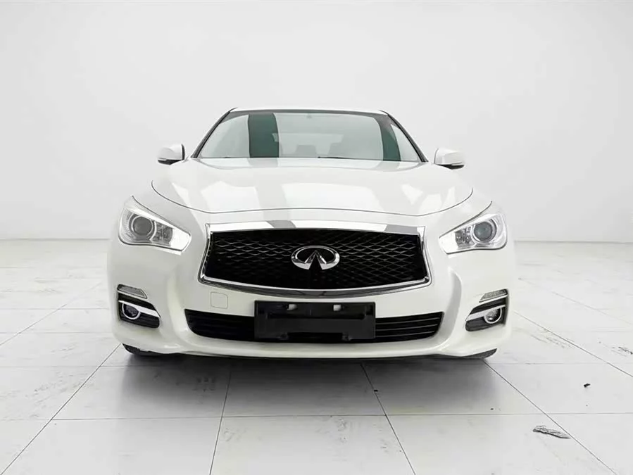 Infiniti Q50L