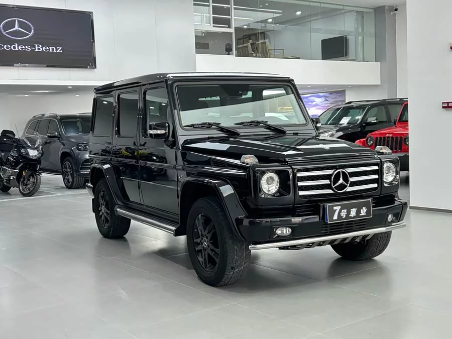 Mercedes Benz G-rated
