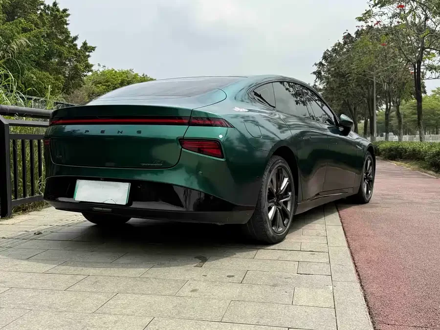 Xpeng P7