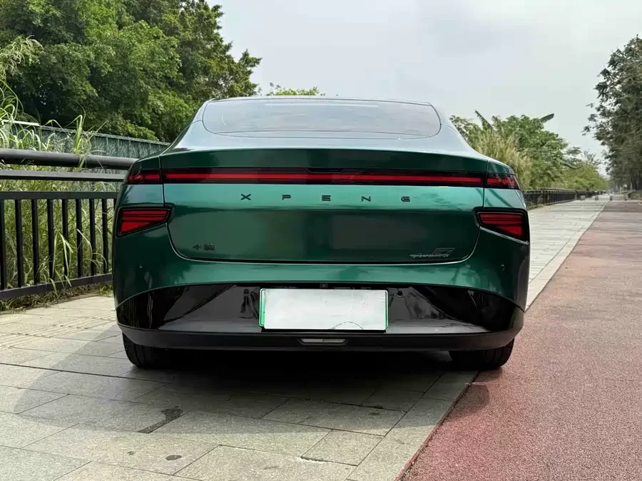 Xpeng P7