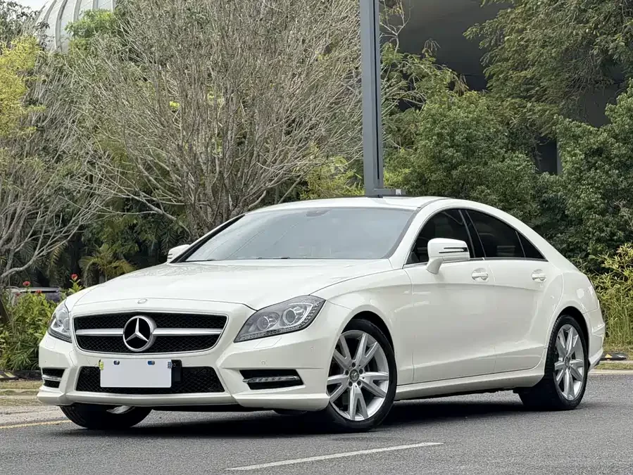 Mercedes Benz CLS