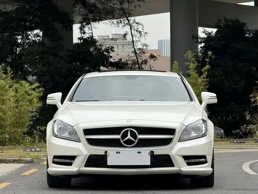 Mercedes Benz CLS