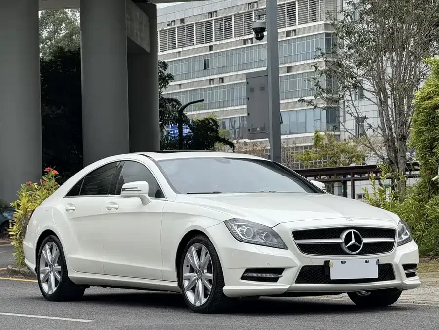 Mercedes Benz CLS