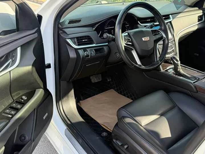 Cadillac XTS