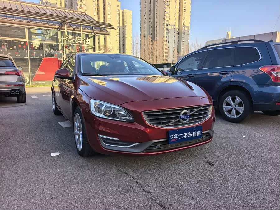 Volvo S60