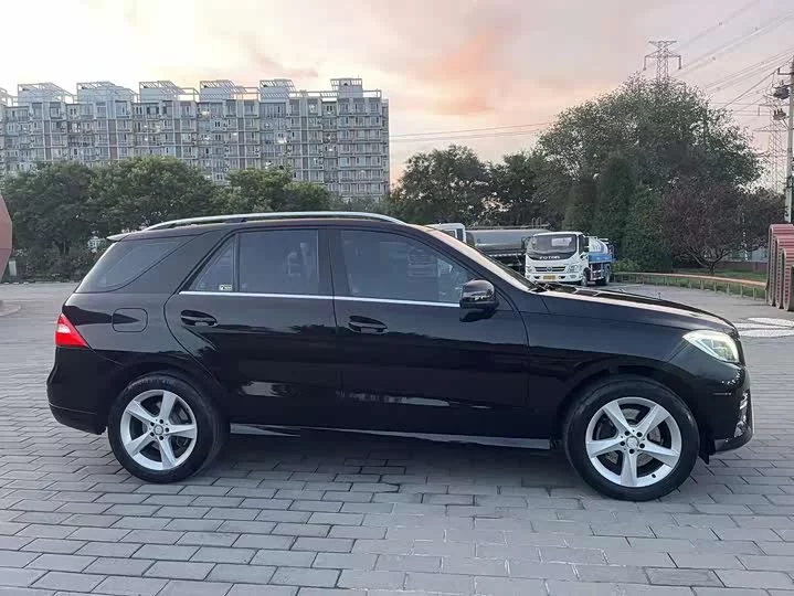 Mercedes-Benz M-Class
