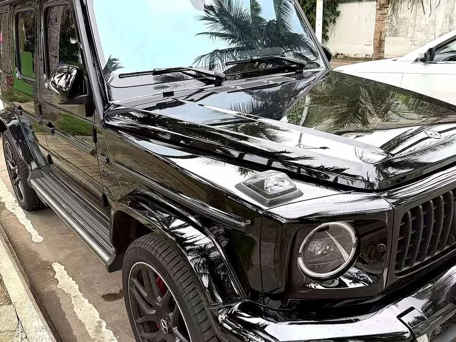 Mercedes Benz G-rated
