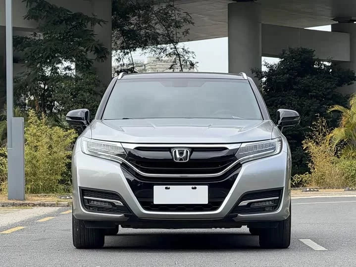 Honda UR-V